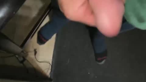 Snapshot of alostmale chatting on 09.10.25 alostmale online show from 09.10.25