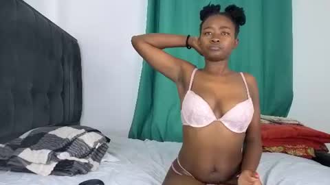 Snapshot of alotta_titties chatting on 06.13.26 alotta_titties online show from 06.13.26