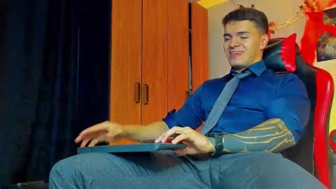 alpha_dominus_ online show from 10.20.25