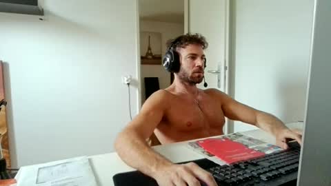 alphah_hunk online show from 06.12.26