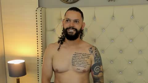 Snapshot of alukardbig chatting on 10.22.25 alukardbig online show from 10.22.25