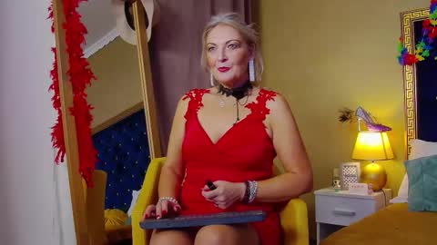 Alura Jenson online show from 11.06.25