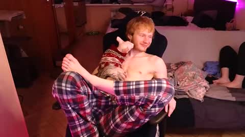 Snapshot of alvin__main chatting on 02.09.25 Alvin Puska -- online show from 02.09.25