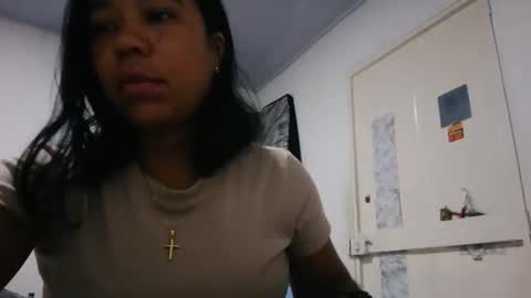 Snapshot of aly826805 chatting on 01.12.26 analia online show from 01.12.26