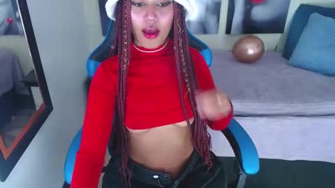   online show from 01.05.25