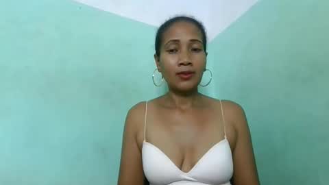 Snapshot of alyahtah chatting on 06.06.26 alyahtah online show from 06.06.26