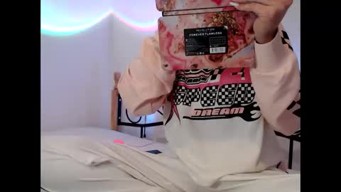 Snapshot of alycediamond21 chatting on 11.21.25 Missy online show from 11.21.25