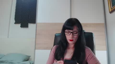 Snapshot of alycetn chatting on 08.07.26 Alice online show from 08.07.26