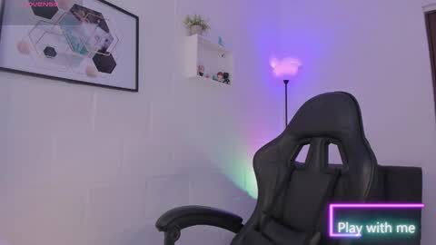 Snapshot of alysonn_conner chatting on 11.28.25 Alyson online show from 11.28.25