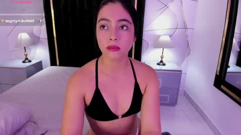 Snapshot of alysonshy chatting on 07.02.26 Aly Shy online show from 07.02.26