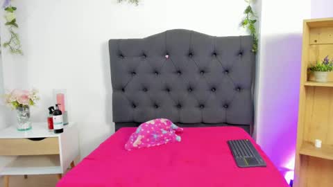 alyssa_joness online show from 02.26.25