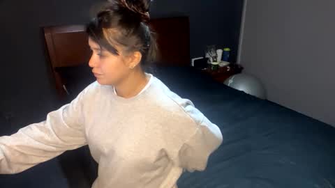 Snapshot of alyssia_wolds_1 chatting on 09.15.25 alyssia wolds online show from 09.15.25