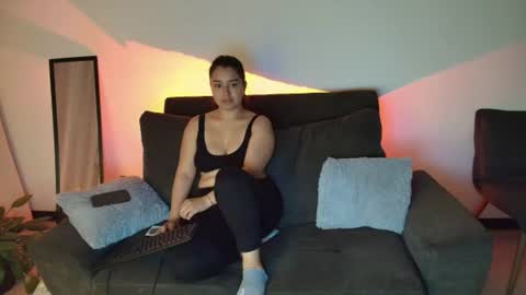 alyssia wolds online show from 08.10.26