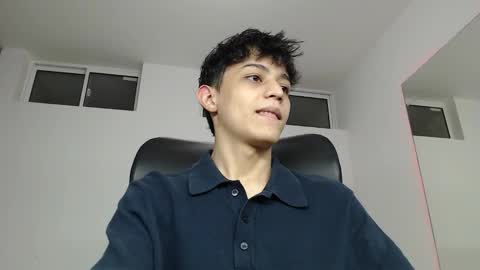 Snapshot of alyxen chatting on 03.30.26 alyxen online show from 03.30.26