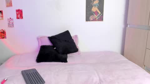    online show from 03.06.25