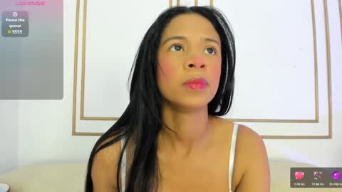 AMAIA online show from 01.10.25