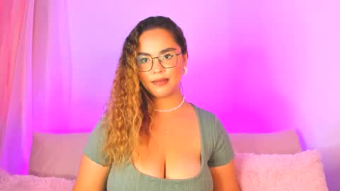 Snapshot of amalia_bennet chatting on 03.05.25 amalia bennet online show from 03.05.25