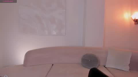 Amalia cruss online show from 04.21.26