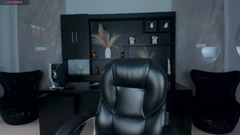 Amalia cruss online show from 07.04.26
