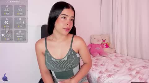 Snapshot of amaliaandrade chatting on 09.09.25 Amalia real MIA online show from 09.09.25