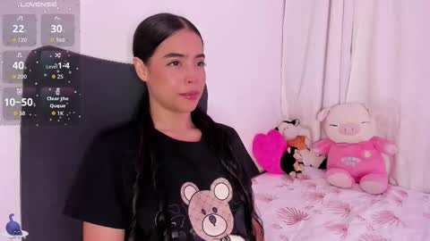 Snapshot of amaliaandrade chatting on 10.23.25 Amalia real MIA online show from 10.23.25