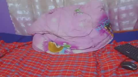 amanda_01_ online show from 09.21.25