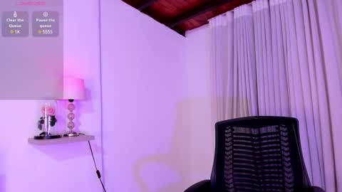 Luisa online show from 02.22.25