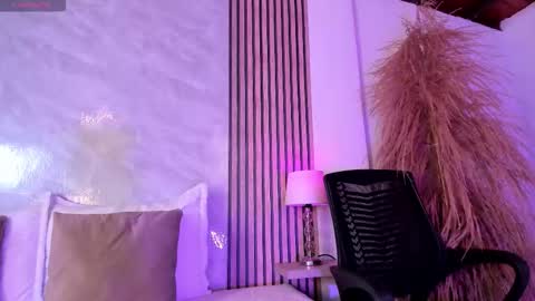 Luisa online show from 10.31.25