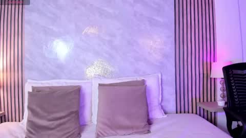 Luisa online show from 04.24.26