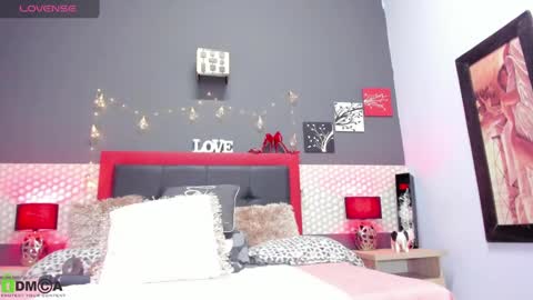 Snapshot of amanda_6ix9ine chatting on 03.08.25 diana Private is Open online show from 03.08.25