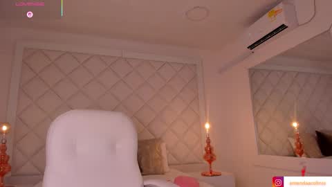 Snapshot of amanda_colin chatting on 10.11.25 Amanda online show from 10.11.25