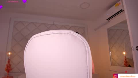 Snapshot of amanda_colin chatting on 10.19.25 Amanda online show from 10.19.25