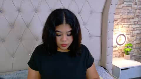 Amanda Moore online show from 04.28.26