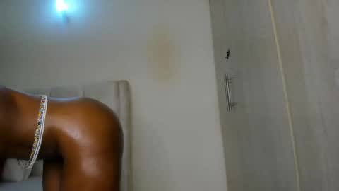 Snapshot of amanda_tint chatting on 10.31.25 Amanda tint online show from 10.31.25