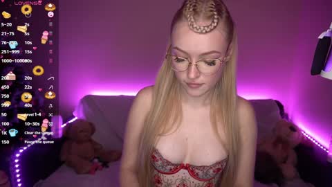 Snapshot of amandaafire chatting on 01.05.25 Amanda online show from 01.05.25