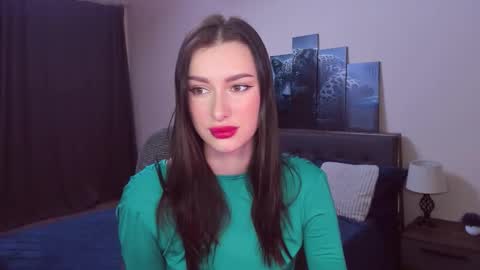 Snapshot of amandaair chatting on 12.16.25 AmandaAir online show from 12.16.25