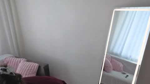 Zoe online show from 07.12.26
