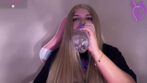 Amandha online show from 02.19.25