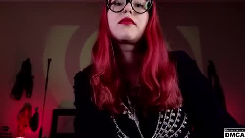 Snapshot of amanita__pantherina chatting on 02.11.25 Goddess Amanita online show from 02.11.25