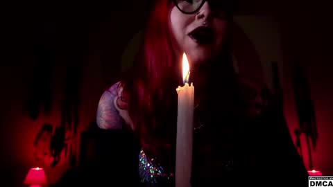 Snapshot of amanita__pantherina chatting on 03.11.25 Goddess Amanita online show from 03.11.25