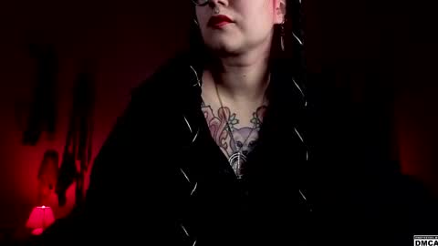 Snapshot of amanita__pantherina chatting on 10.23.25 Goddess Amanita online show from 10.23.25