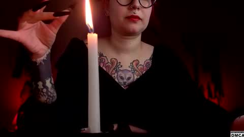 Snapshot of amanita__pantherina chatting on 11.10.25 Goddess Amanita online show from 11.10.25