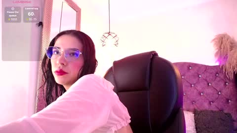 Snapshot of amara_davis1 chatting on 05.07.26 amara_davis1 online show from 05.07.26