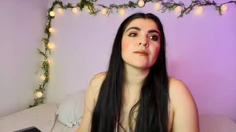 Amara Vega  online show from 04.24.26