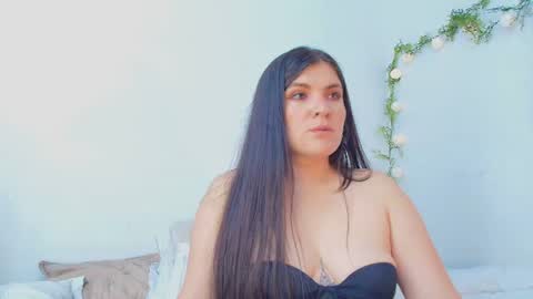 Amara Vega  online show from 06.28.26