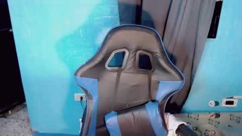 BELLA online show from 11.05.25