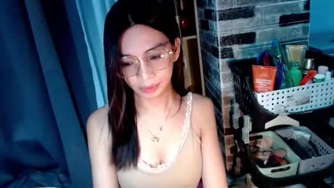 BELLA online show from 12.03.25