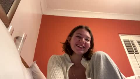 Snapshot of amaraelise chatting on 01.15.25 Amara Elise online show from 01.15.25