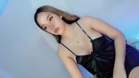 Snapshot of amarahugecock69 chatting on 12.08.24 MARIA online show from 12.08.24