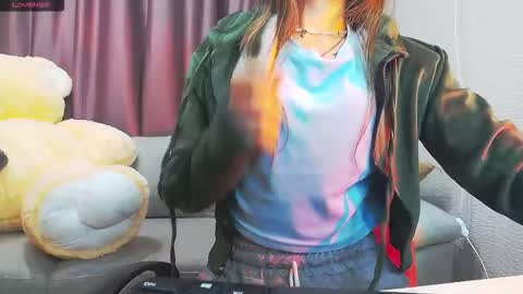 Snapshot of amaraluna_ chatting on 01.17.26 Nika online show from 01.17.26